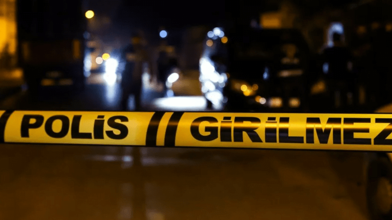 İzmir’de evlat dehşeti… Anne ve babasını öldürüp, intihar etti…