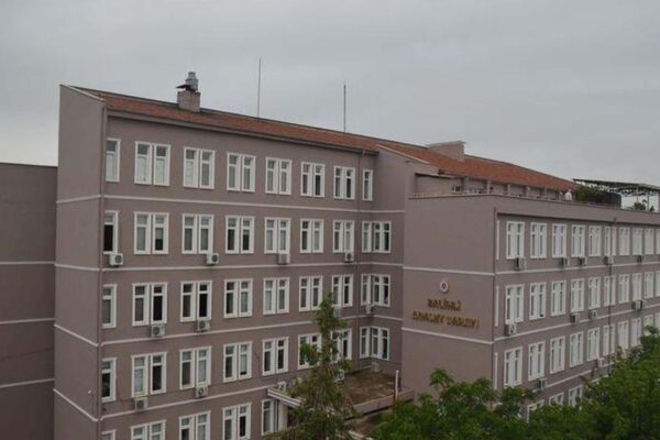 Telefonda FETÖ yalanıyla 10 milyon lira dolandırıl... Telefonda FETÖ yalanıyla 10 milyon lira dolandırıl...