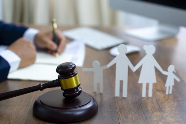 Yeni yılda gündemde: Süresiz nafaka kaldırılacak m... Yeni yılda gündemde: Süresiz nafaka kaldırılacak m...