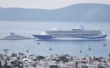 Bodrum’a iki dev kruvaziyer yanaştı Bodrum’a iki dev kruvaziyer yanaştı