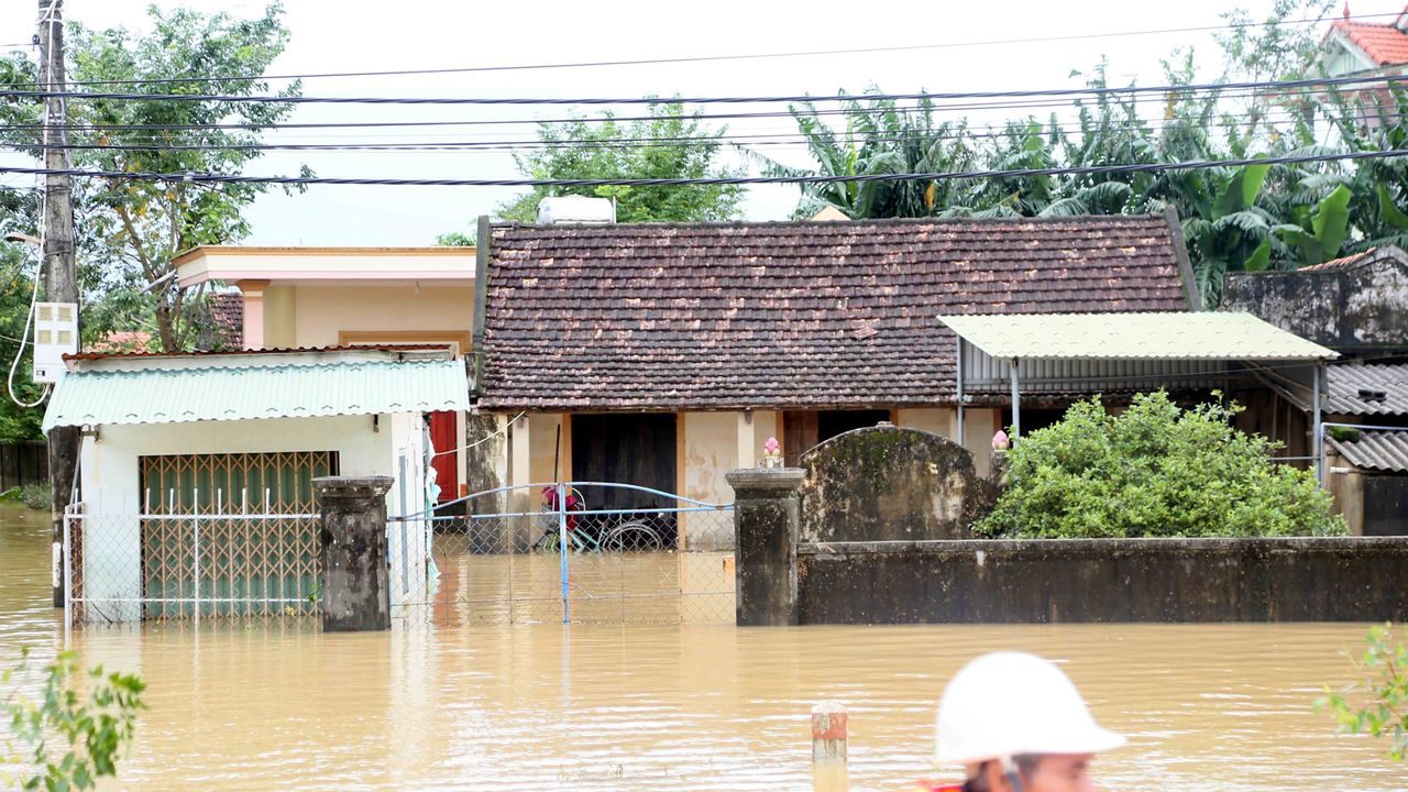 Kalmaegi Tayfunu, Vietnam’ı vurdu: 5 ölü