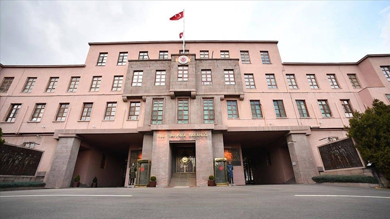 MSB: TSK’ya ait kargo uçağı düştü!