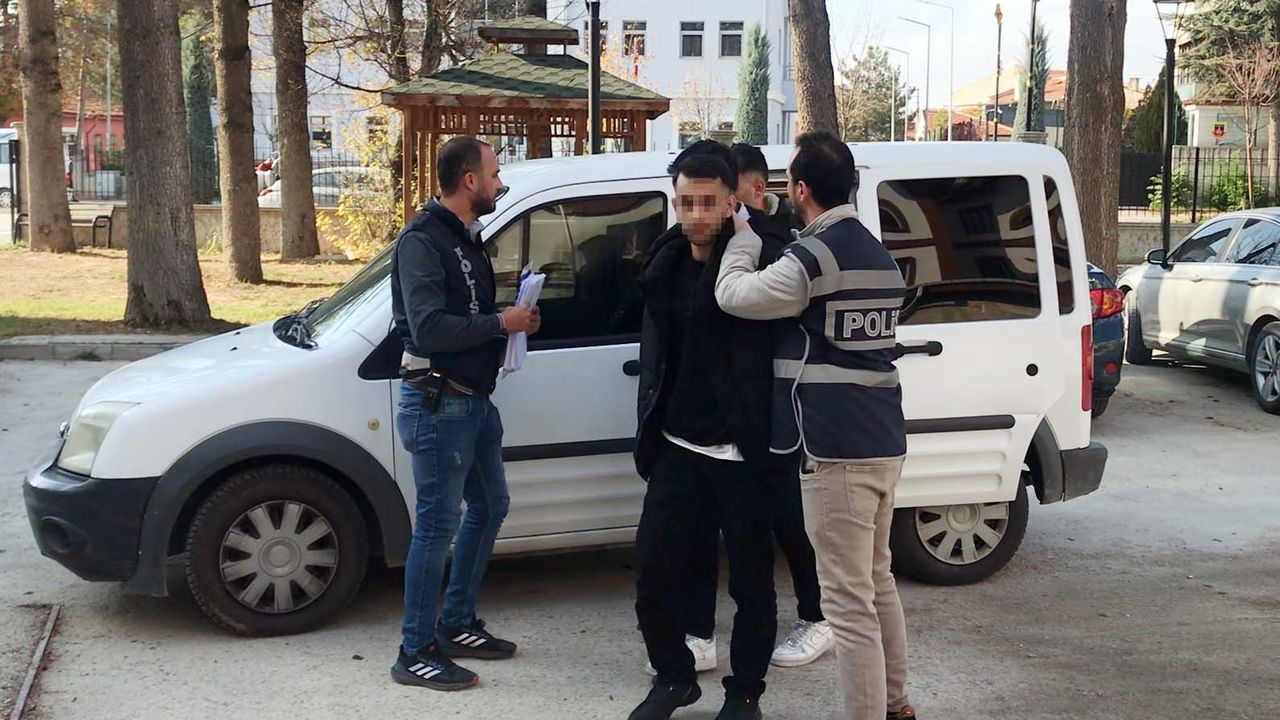 ‘Eşinin adı soruşturmada geçiyor’ dedi: 2 milyon dolandırdı!