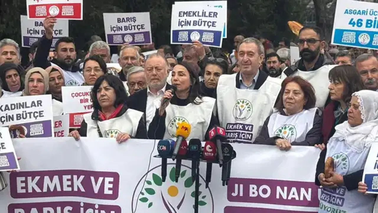 DEM Parti’den TBMM önünde ‘bütçe’ protestosu!