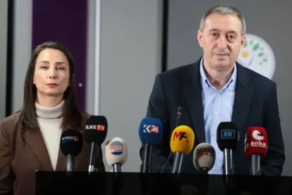 DEM Parti’den siyasi partilere ‘Suriye... DEM Parti’den siyasi partilere ‘Suriye...