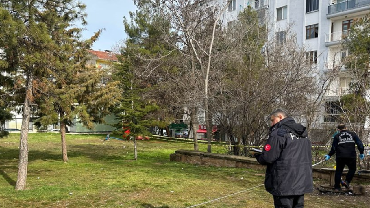 Millet Bahçesi’nde bir kişi ölü bulundu