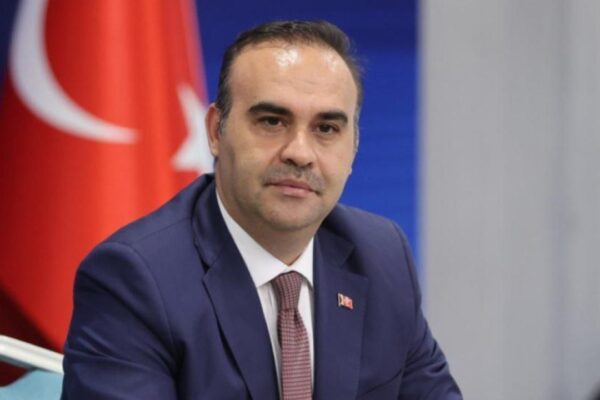 Bakan Kacır: Yatırımcılara sunduğumuz destekleri a...