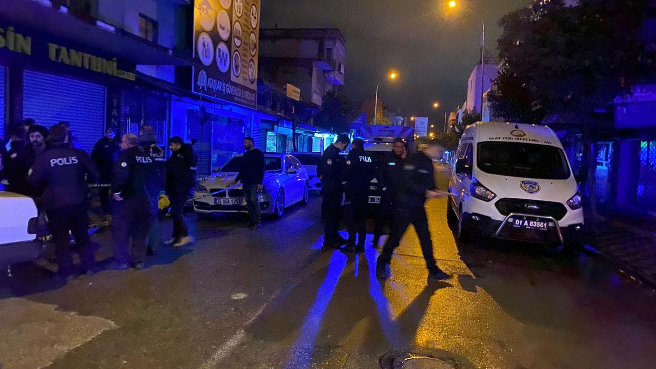 Otomobiline yürürken fenalaşıp öldü