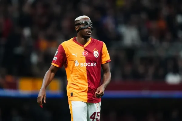 Osimhen’in sözlerine Napoli’den yanıt ...