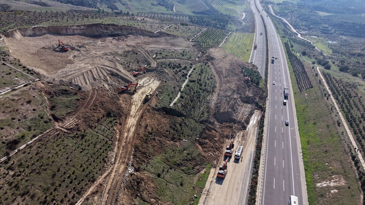 İstanbul-İzmir Otoyolu’nda çalışmalar sürüyor