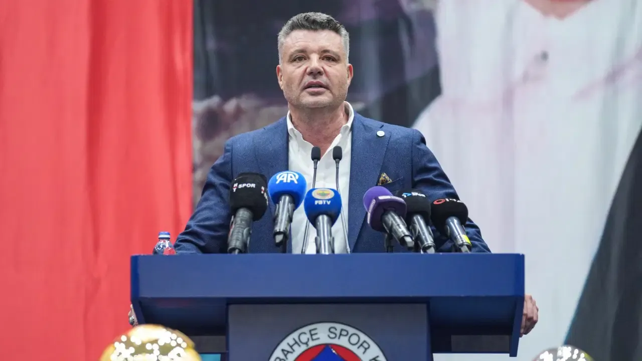 Fenerbahçe Başkanı Sadettin Saran trafik kazası geçirdi!