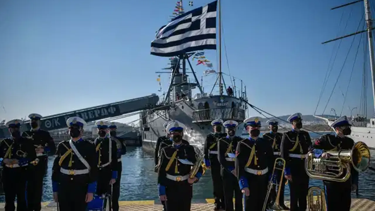 Doğu Akdeniz’de hareketlilik: Yunanistan, Güney Kıbrıs’a askeri güç gönderiyor