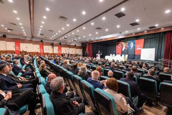 CHP İzmir’de il danışma kurulu mesaisi…...