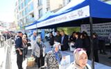 Başkan Çerçioğlu binlerce fideyi Söke’de vatandaşl... Başkan Çerçioğlu binlerce fideyi Söke’de vatandaşl...