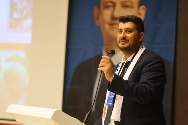 Karabağlar’da ‘bankamatik’ polemiği... Karabağlar’da ‘bankamatik’ polemiği...