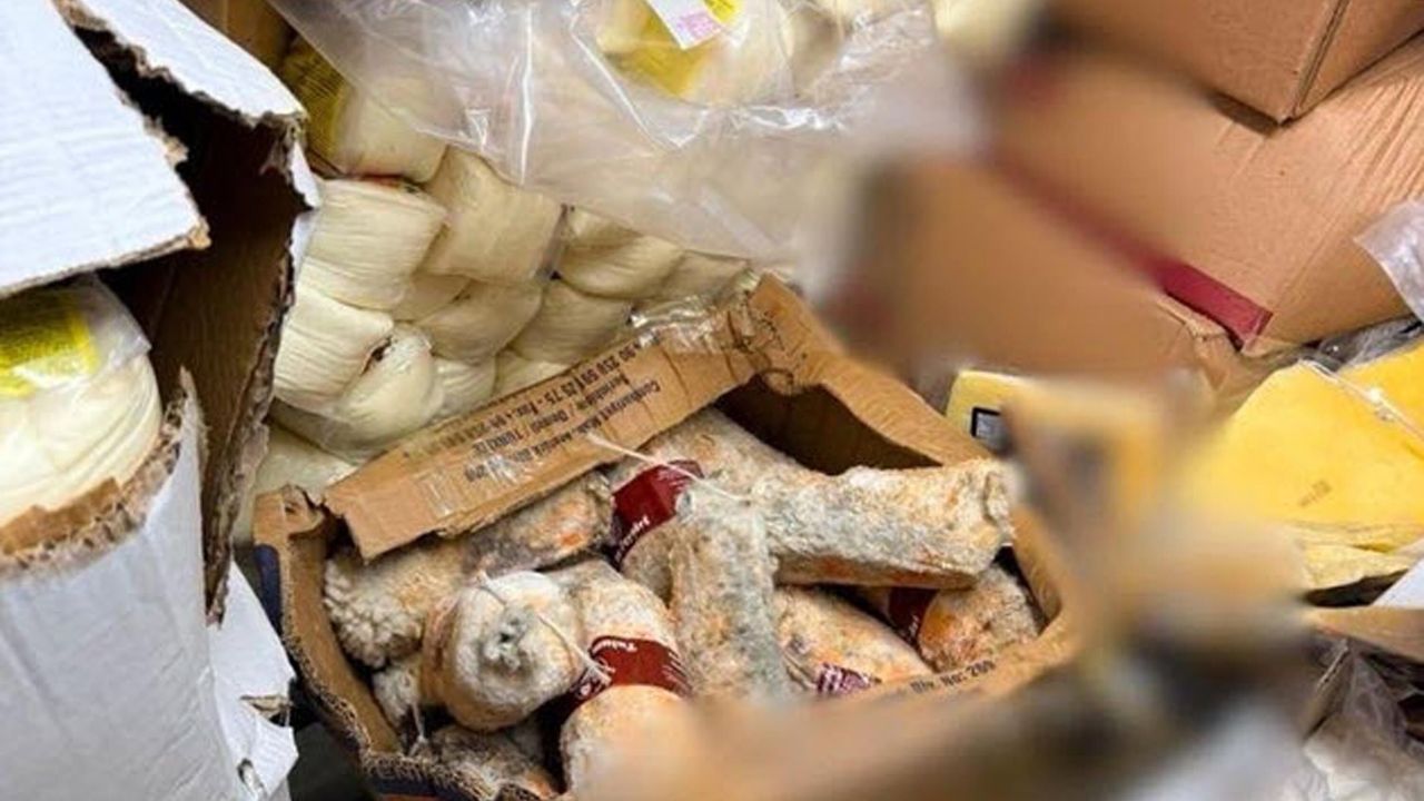 Bodrum’da tarihi geçmiş 1,2 ton gıda ürününe el konuldu