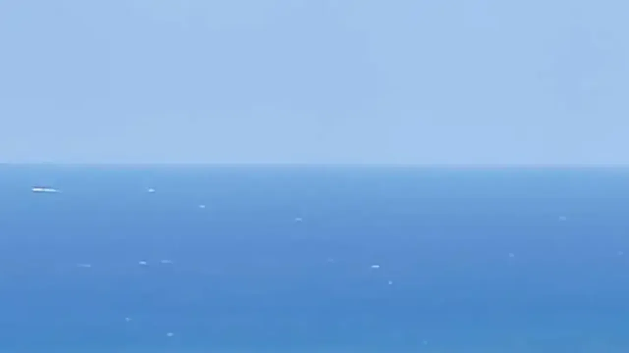 Girne’de yolcu gemisi alabora oldu: Hayatını kaybedenler var!