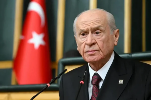 Bahçeli’den ‘çerçeve yasa’ açıkl... Bahçeli’den ‘çerçeve yasa’ açıkl...