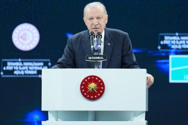 Erdoğan: Yatırımlarda vites yükselttik Erdoğan: Yatırımlarda vites yükselttik
